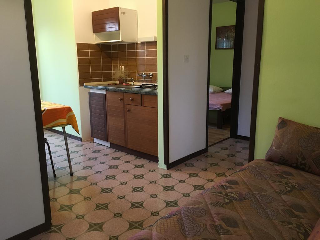 Apartments And Rooms Mirjana 비빈제 외부 사진